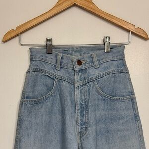 Vintage 80s High Rise Light Wash Straight Leg Jeans | Minimalist Denim